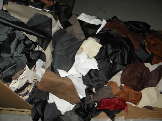 Mua phế liệu da giày tại Phố Hàng Dầu
